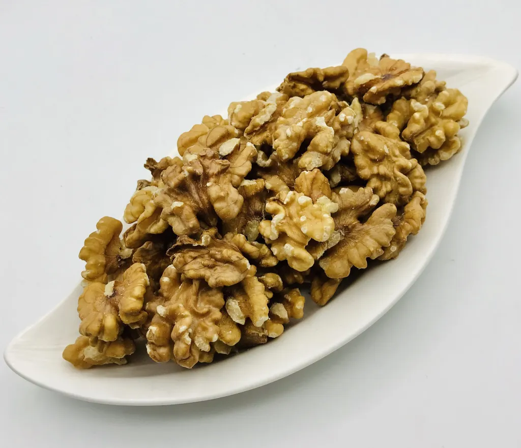 مكسرات جوز عين جمل امريكي